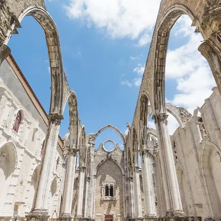 @ Largo Do Carmo Apartman Lisboa